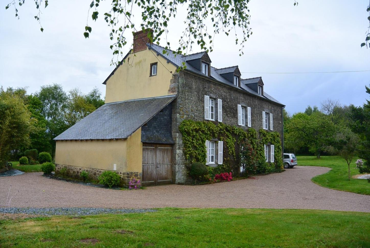 Bed and Breakfast Domaine De La Basse Orme Les Iffs Екстер'єр фото